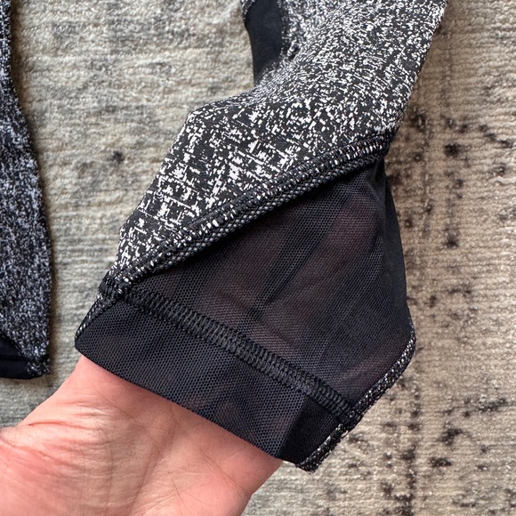 EUC Lululemon Size 8 Inspire TightII Power Luxtreme Leggings 26” Suited Jacquard - Picture 9 of 9